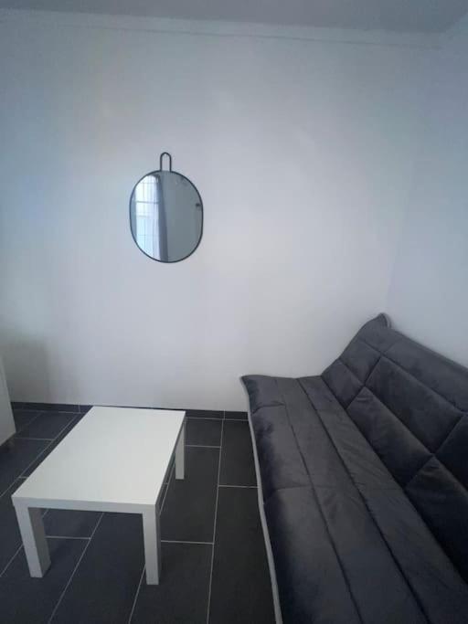 Studio Cosy Refait A Neuf Levallois ภายนอก รูปภาพ